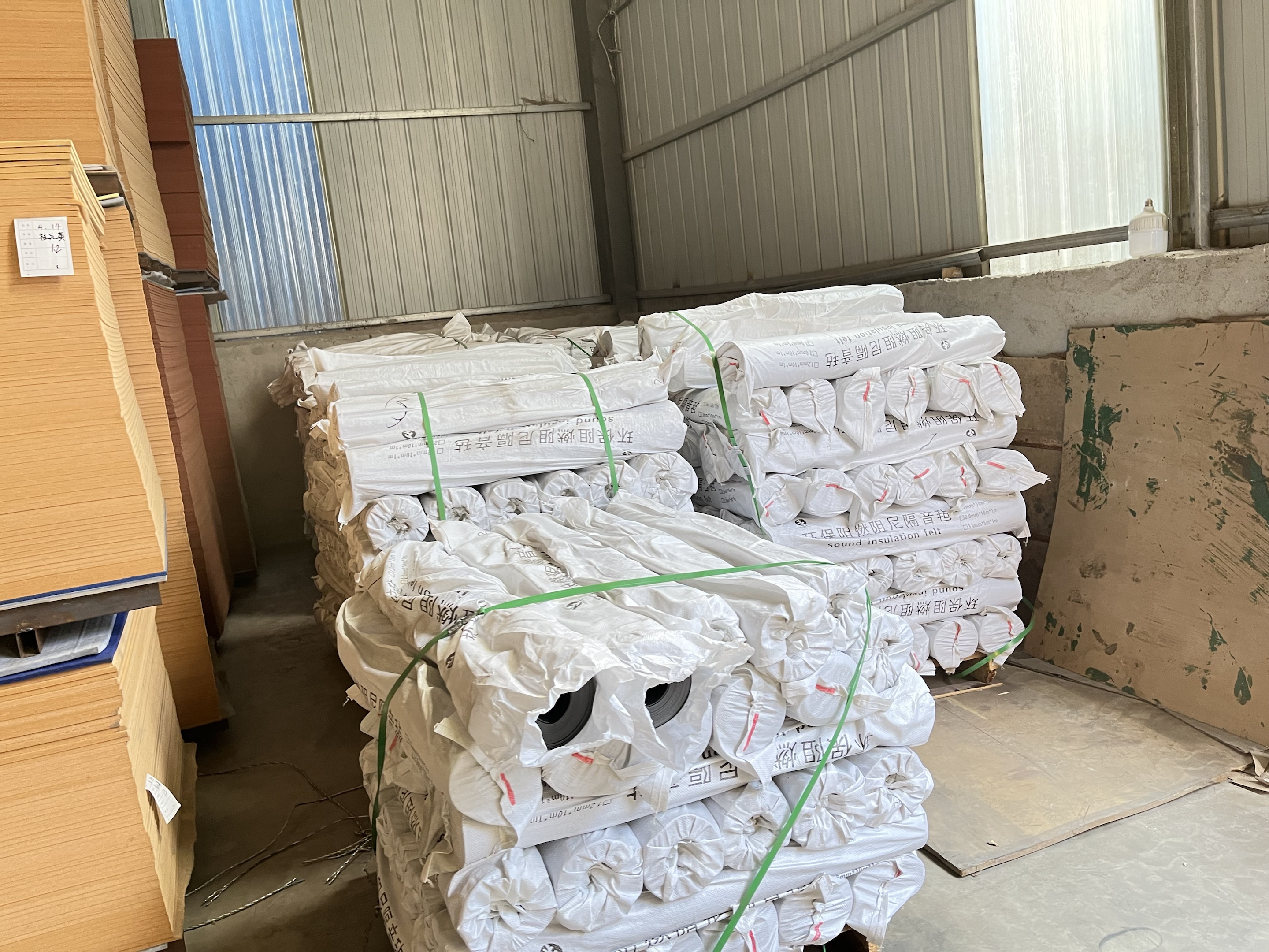 e005ccf2-a6dc-4a5e-87b8-1edd7d0d16ea.jpg 聚酯纖維吸音板